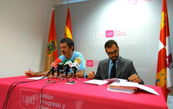 Mario Díez y Sergio Carpio ante los medios de comunicación.